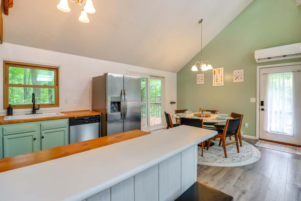 1 Mi to Lake, Golf & Ski Access: The Hideout Home!