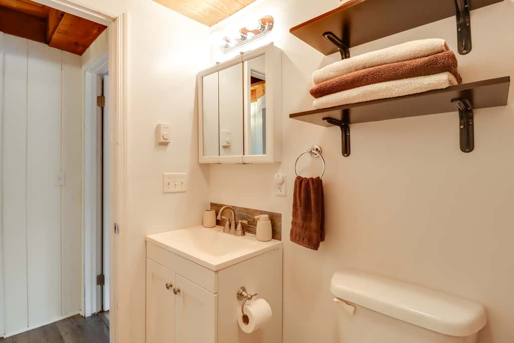 1 Mi to Lake, Golf & Ski Access: The Hideout Home!
