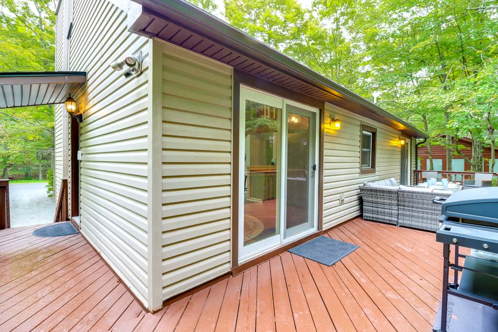 1 Mi to Lake, Golf & Ski Access: The Hideout Home!