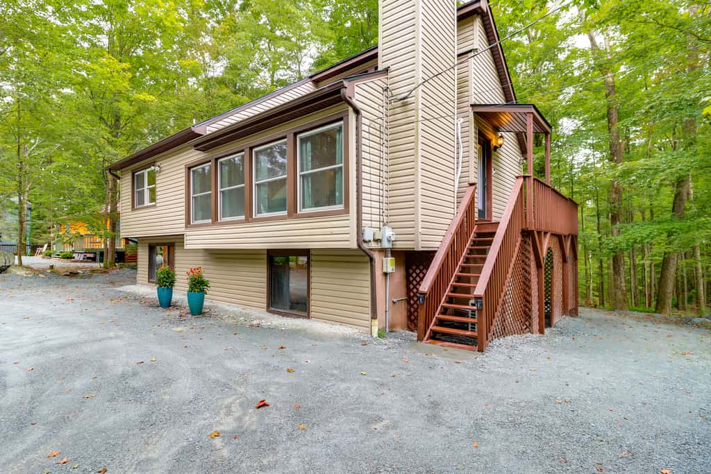1 Mi to Lake, Golf & Ski Access: The Hideout Home!