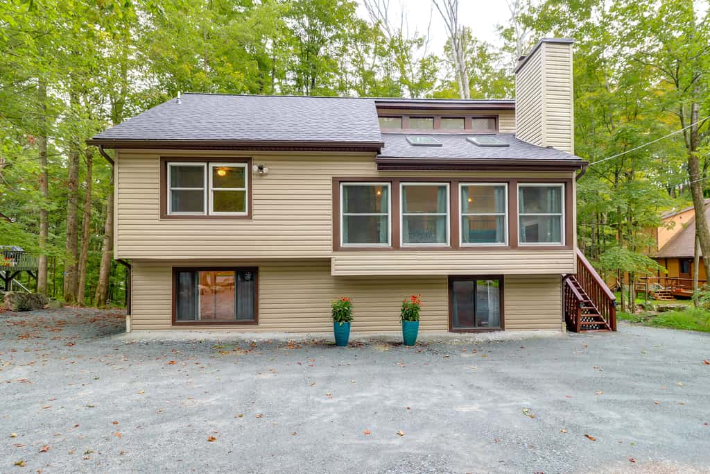 1 Mi to Lake, Golf & Ski Access: The Hideout Home!