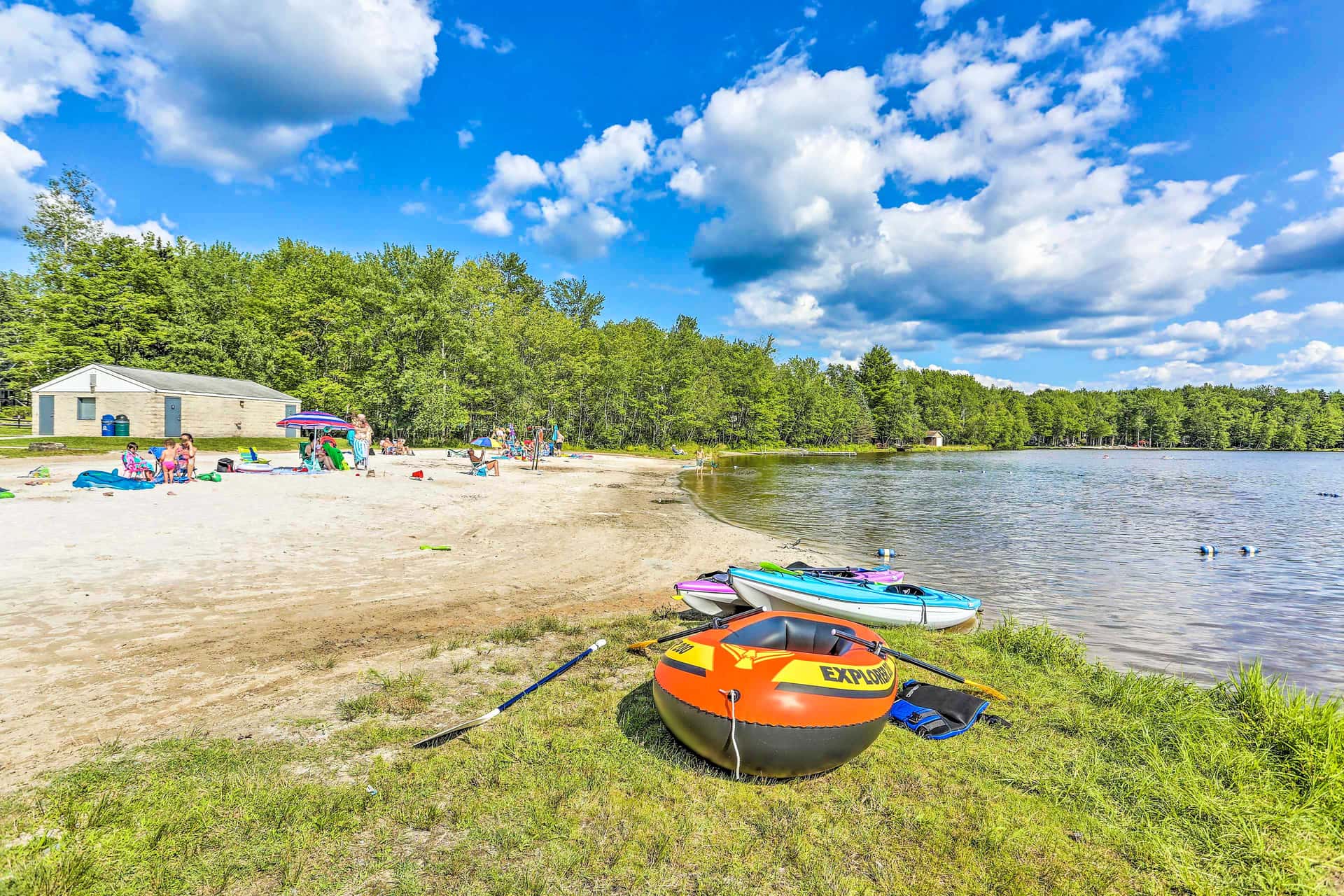 Waterfront Arrowhead Lake Retreat w/ Resort Perks!