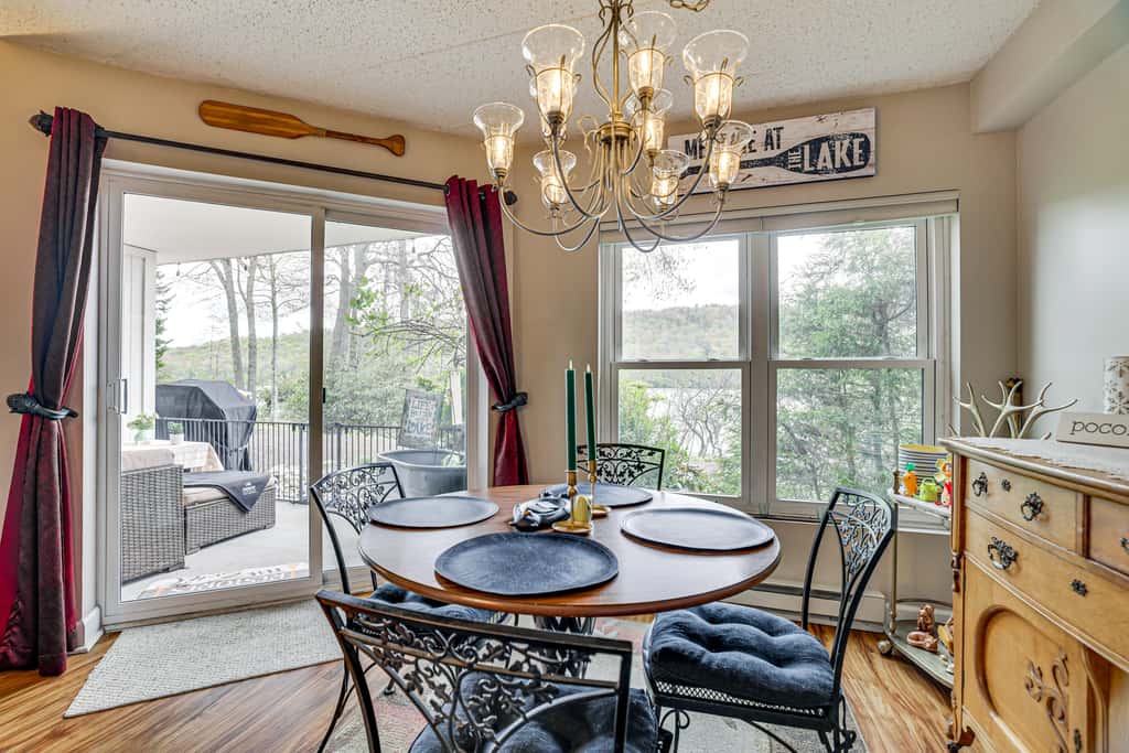 Big Boulder Lakefront Condo-Ski Views-Pool-Hot Tub