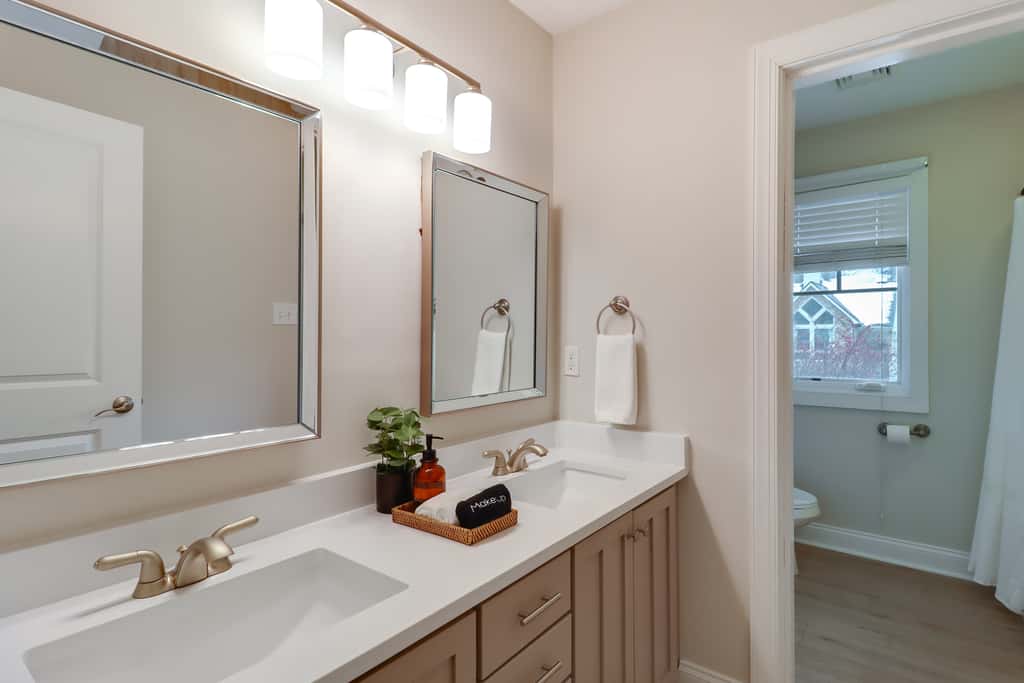 Walk to Big Boulder Mtn & Lake, Home w/ Hot Tub!