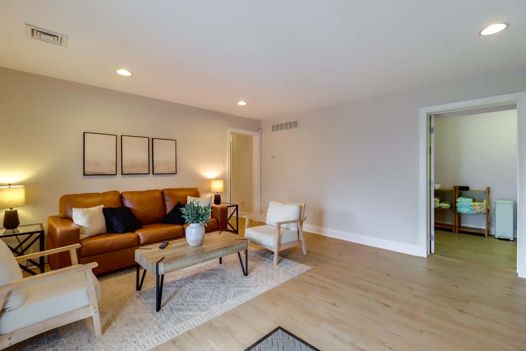 Walk to Big Boulder Mtn & Lake, Home w/ Hot Tub!