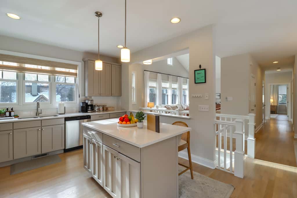 Walk to Big Boulder Mtn & Lake, Home w/ Hot Tub!