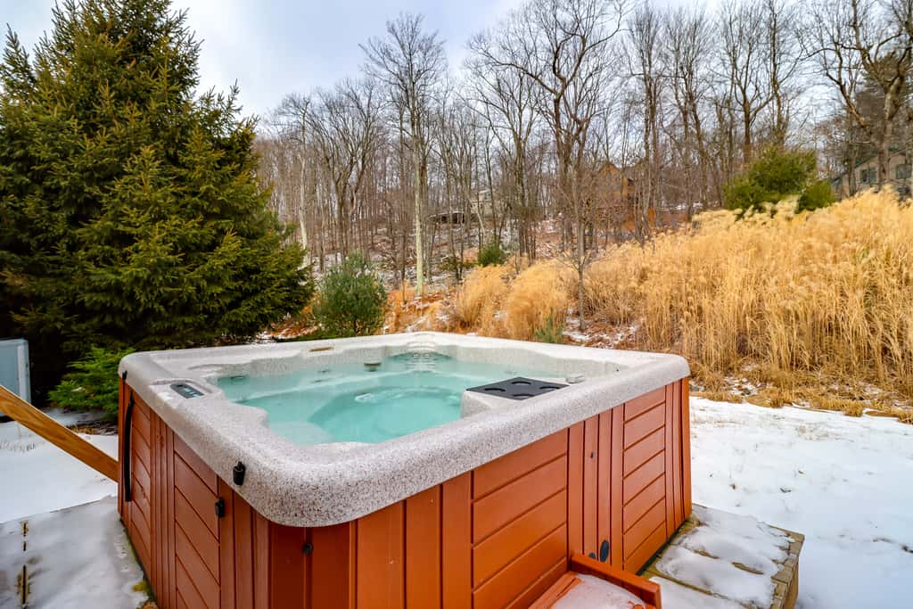 Walk to Big Boulder Mtn & Lake, Home w/ Hot Tub!
