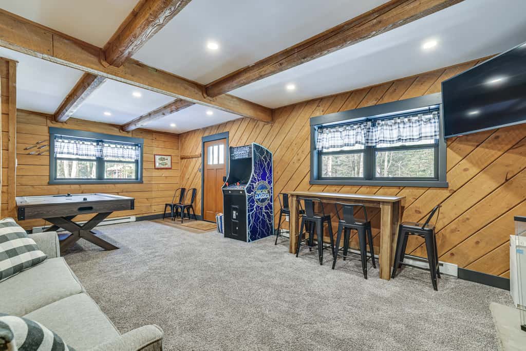 Poconos Ski Base w/ Hot Tub & Game Room!