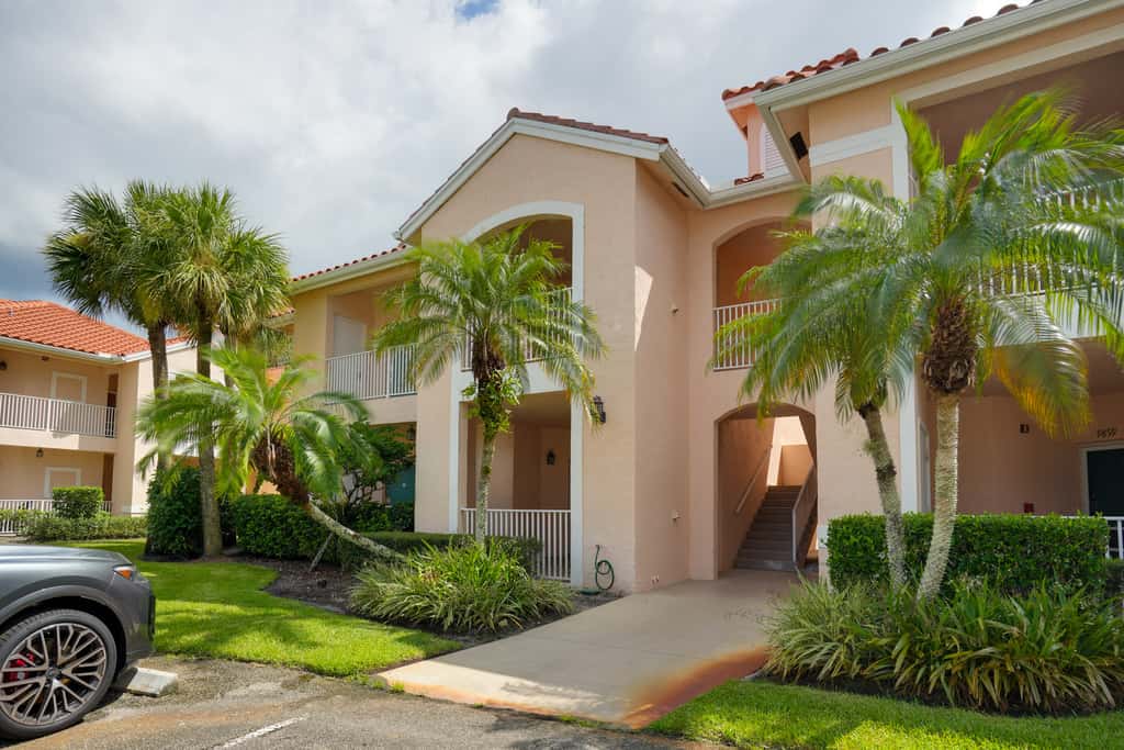Sunny Port St Lucie Condo: Golf, Swim & Unwind!