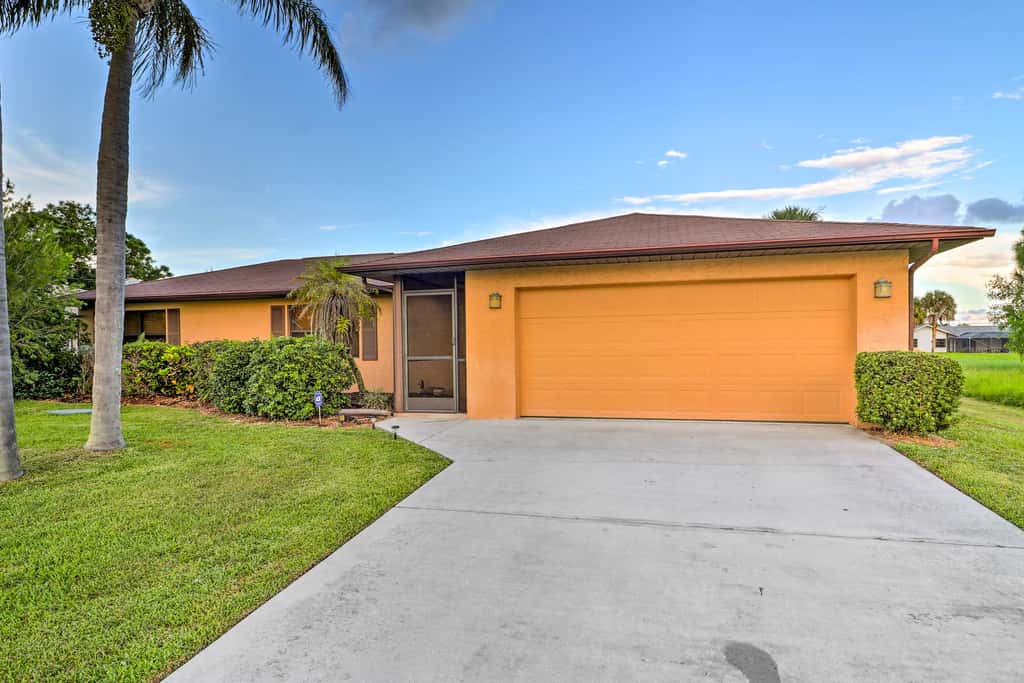Waterfront Port St Lucie Home w/ Lanai & Pool