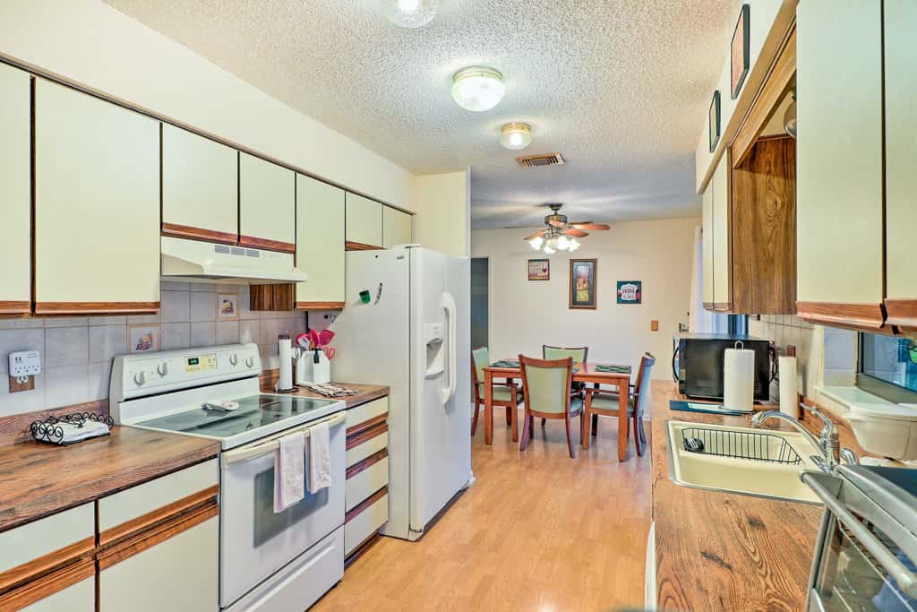 Waterfront Port St Lucie Home w/ Lanai & Pool