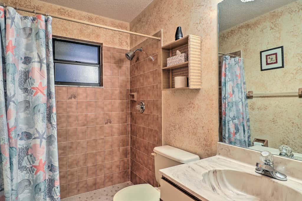 Waterfront Port St Lucie Home w/ Lanai & Pool
