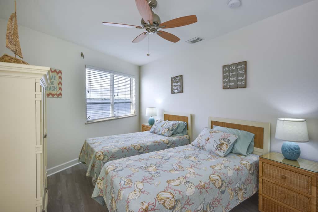 Waterfront Nettles Island Beach House: Pool Access