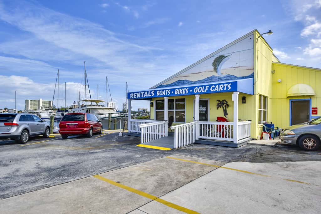 Waterfront Nettles Island Beach House: Pool Access