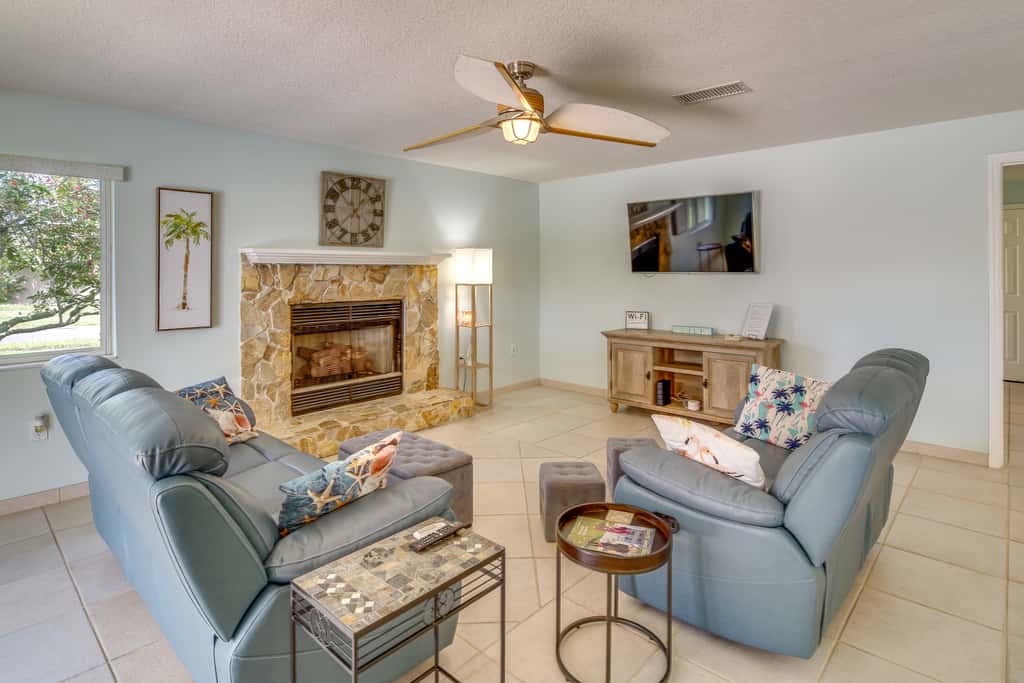 Waterfront Merritt Island Vacation Rental w/ Pool!