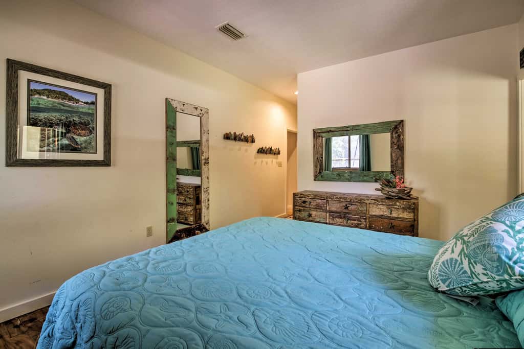 Merritt Island Oasis: 5 Mi to Satellite Beach!