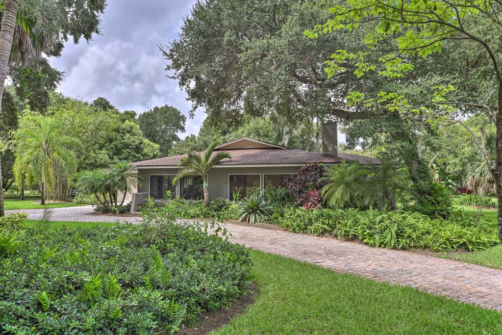 Merritt Island Oasis: 5 Mi to Satellite Beach!