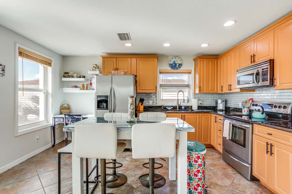 South Hutchinson Island Cottage w/ Beach Access!