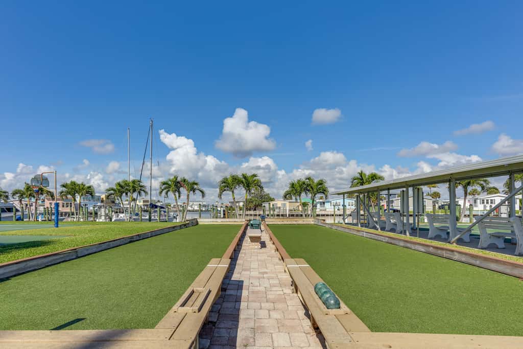 South Hutchinson Island Cottage w/ Beach Access!