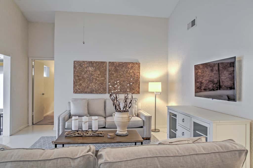 'Sand Dollar' Jenson Beach Home w/ Pool Access!