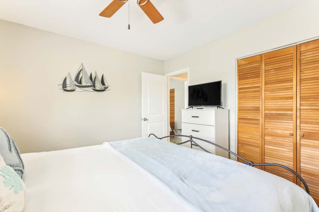 Jensen Beach Home: Walk to Beach Access!