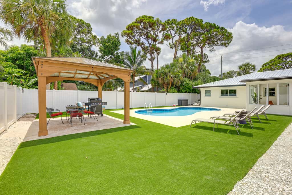 Vero Beach Vacation Rental: Pool & Putting Green!