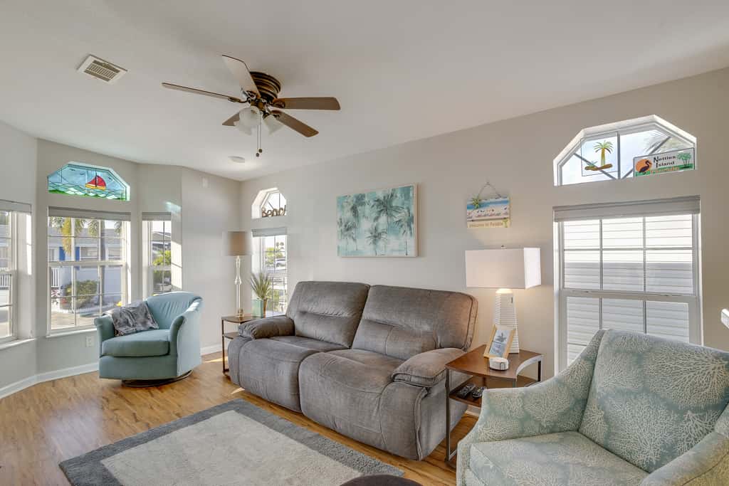 Nettles Island Jensen Beach Home: Walk to Ocean!