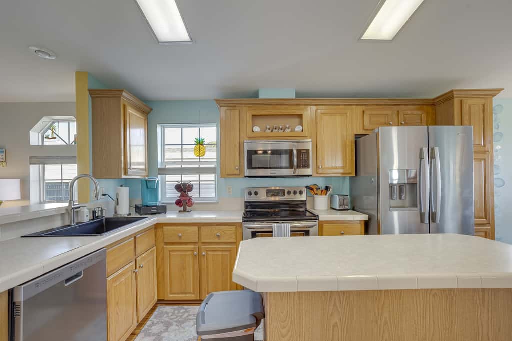 Nettles Island Jensen Beach Home: Walk to Ocean!