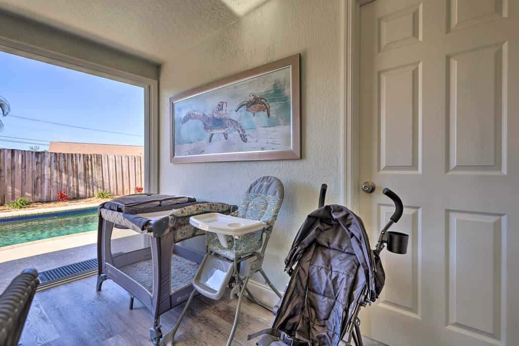 Pet-Friendly Merritt Island Home w/ Heated Pool