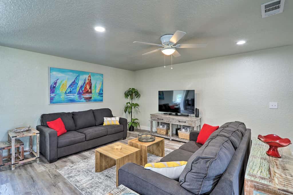 Pet-Friendly Merritt Island Home w/ Heated Pool