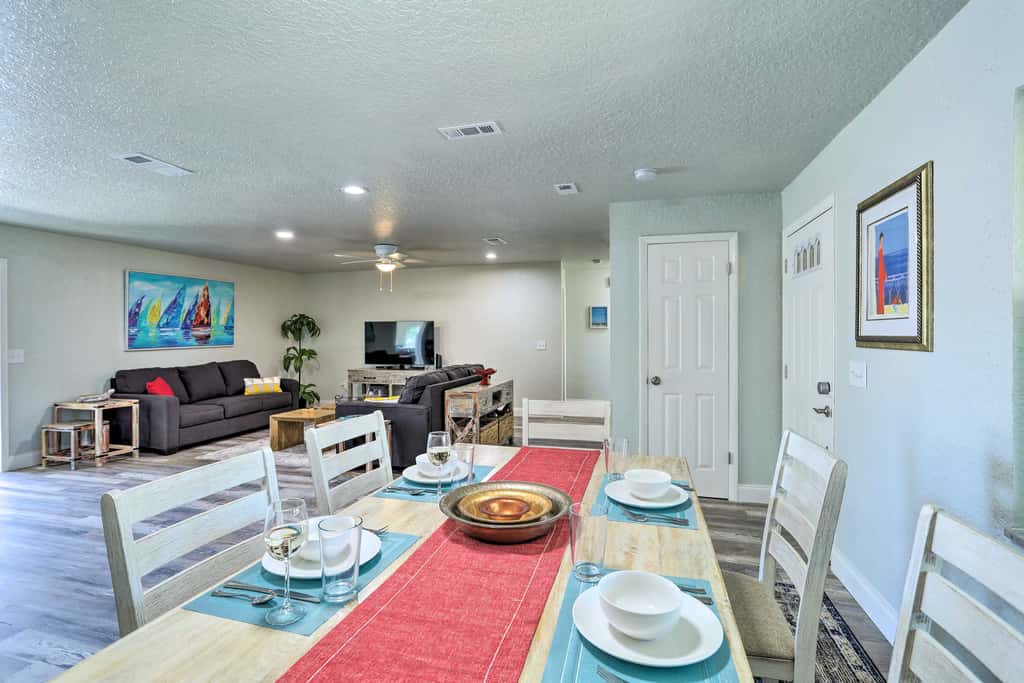 Pet-Friendly Merritt Island Home w/ Heated Pool