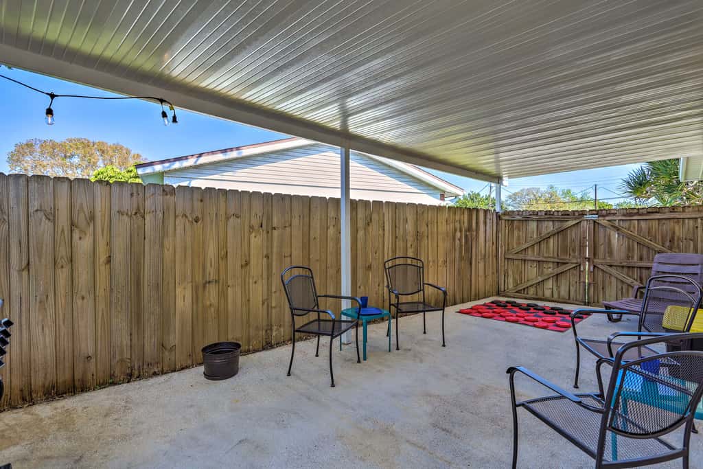 Pet-Friendly Merritt Island Home w/ Heated Pool