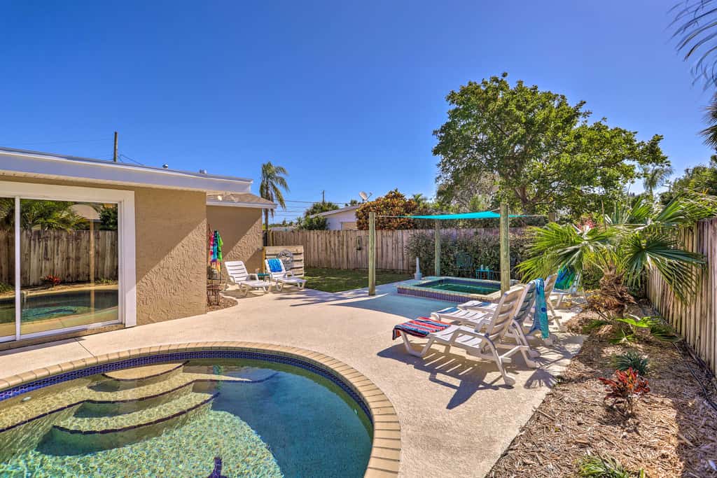 Pet-Friendly Merritt Island Home w/ Heated Pool