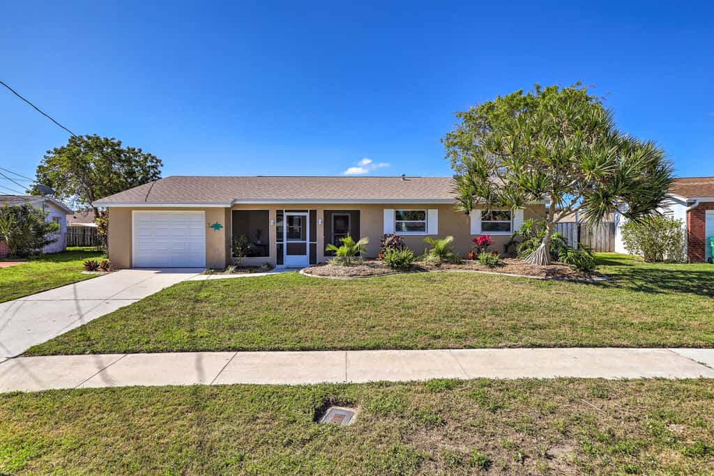 Pet-Friendly Merritt Island Home w/ Heated Pool