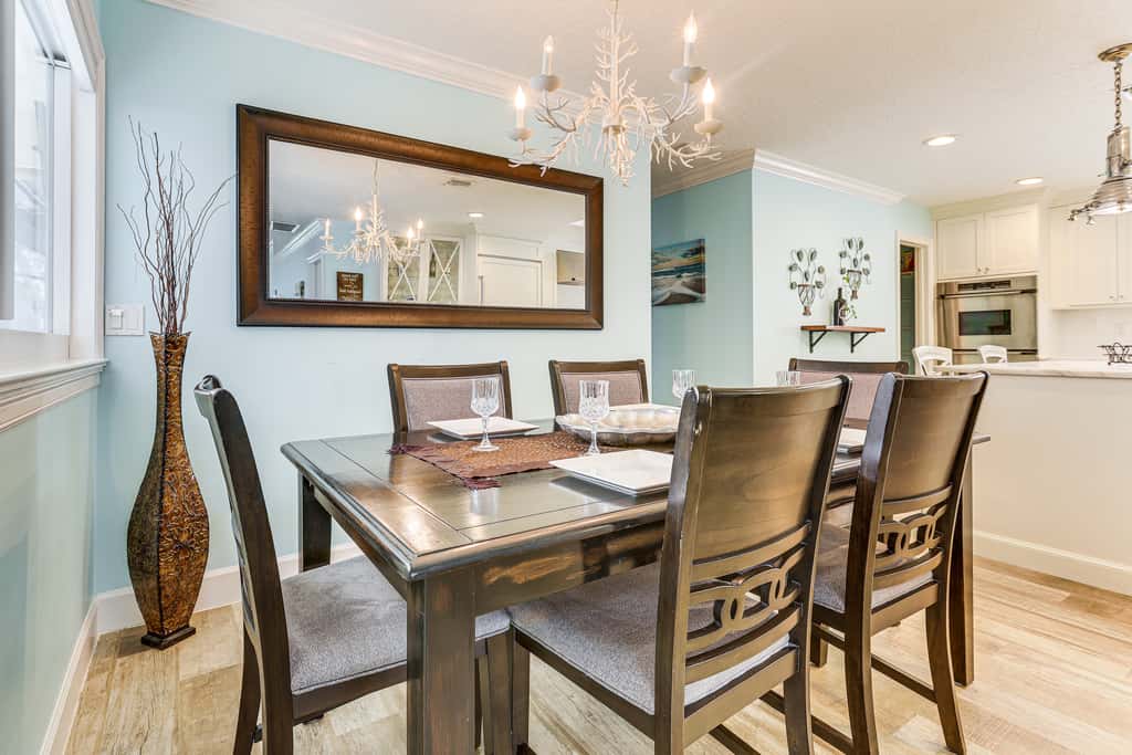 Luxe Jupiter Home w/ Pool House, Near Golf & Beach