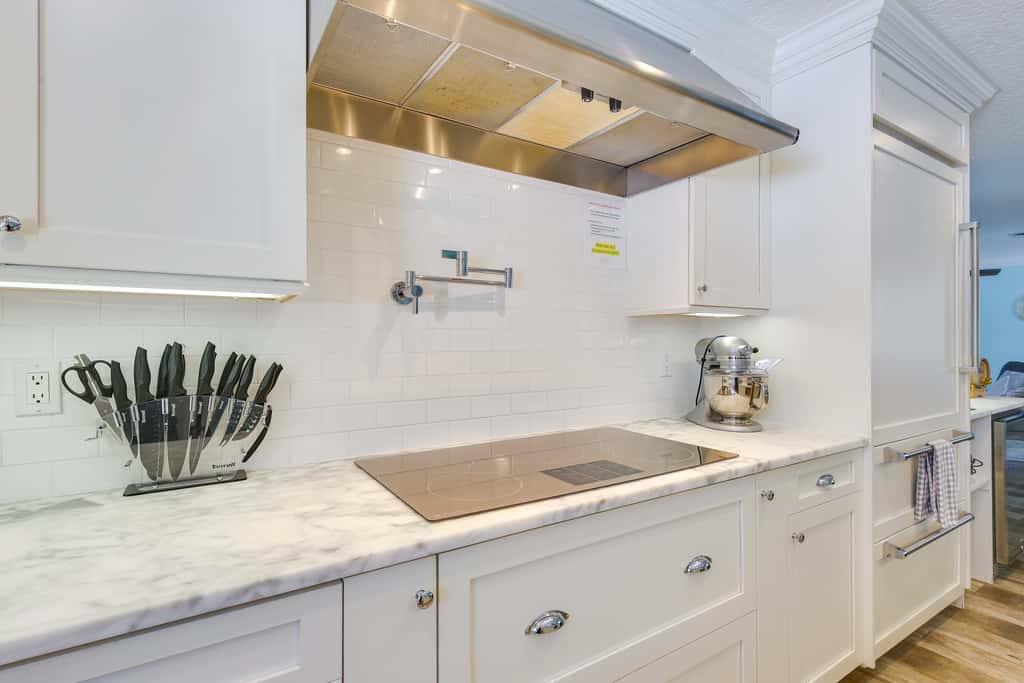 Luxe Jupiter Home w/ Pool House, Near Golf & Beach