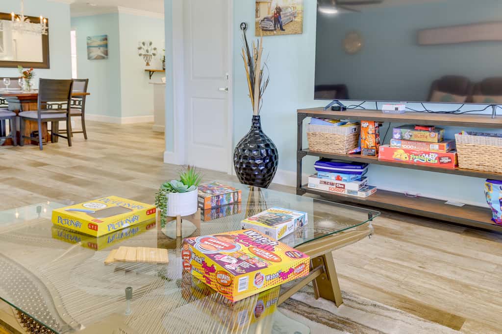 Luxe Jupiter Home w/ Pool House, Near Golf & Beach