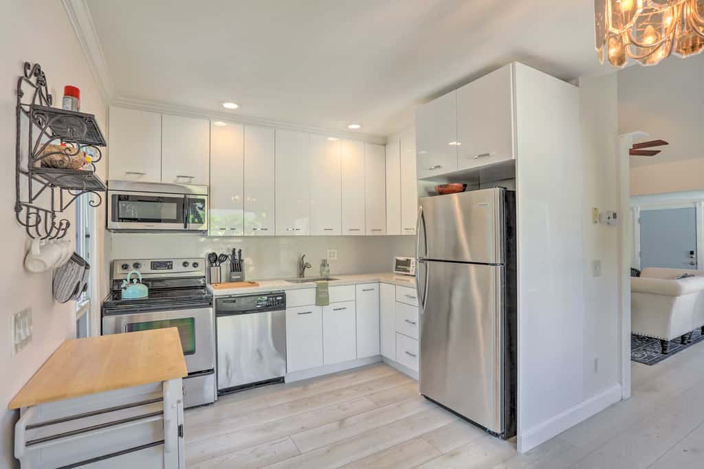 Lovely Cottage Near Downtown Stuart & Beaches