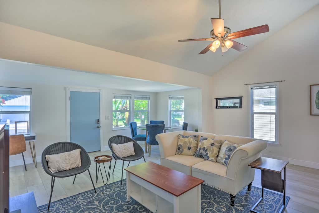 Lovely Cottage Near Downtown Stuart & Beaches