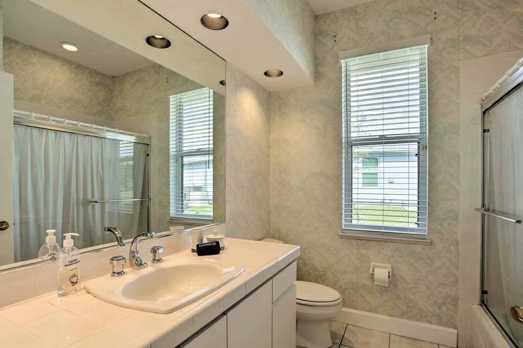 Private Pool & Hot Tub: Port St Lucie Escape