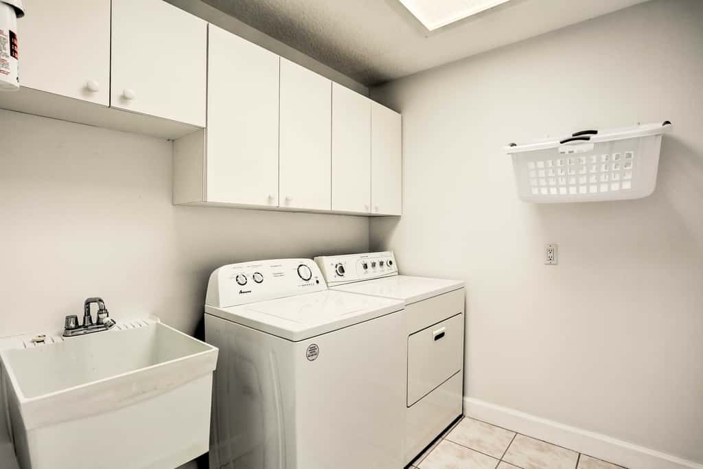 Private Pool & Hot Tub: Port St Lucie Escape