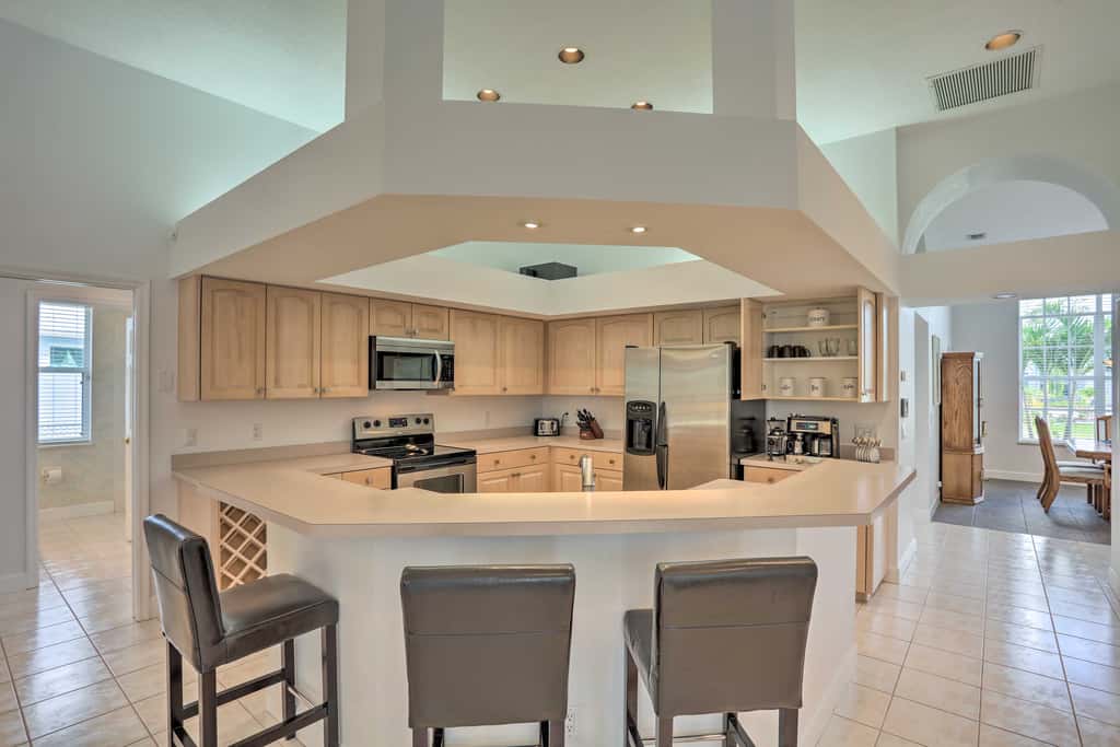 Private Pool & Hot Tub: Port St Lucie Escape