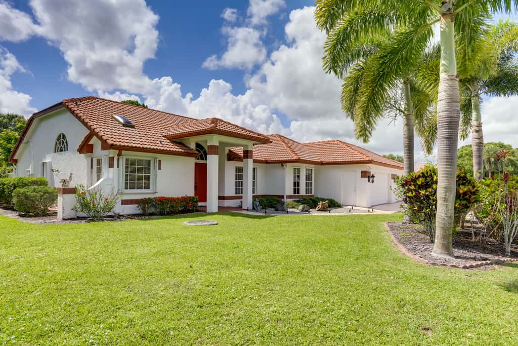 Pet-Friendly Port St Lucie Home - 7 Mi to Beaches!