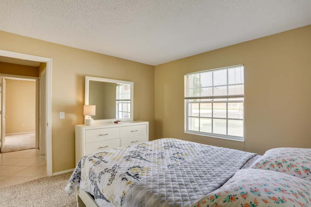 Pet-Friendly Port St Lucie Home - 7 Mi to Beaches!