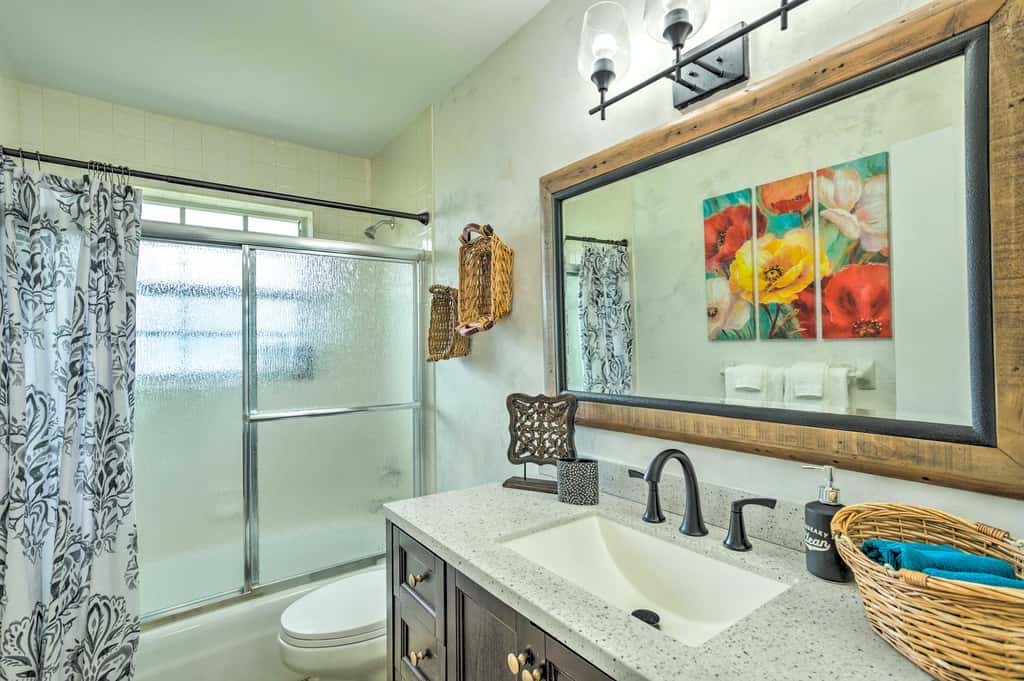 'Tropical Landing' Stuart Home w/ Pool + Grill!