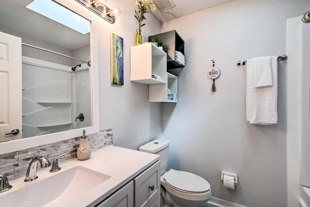 Bright Sebastian Home w/ Pool ~ 7 Mi to Beach!