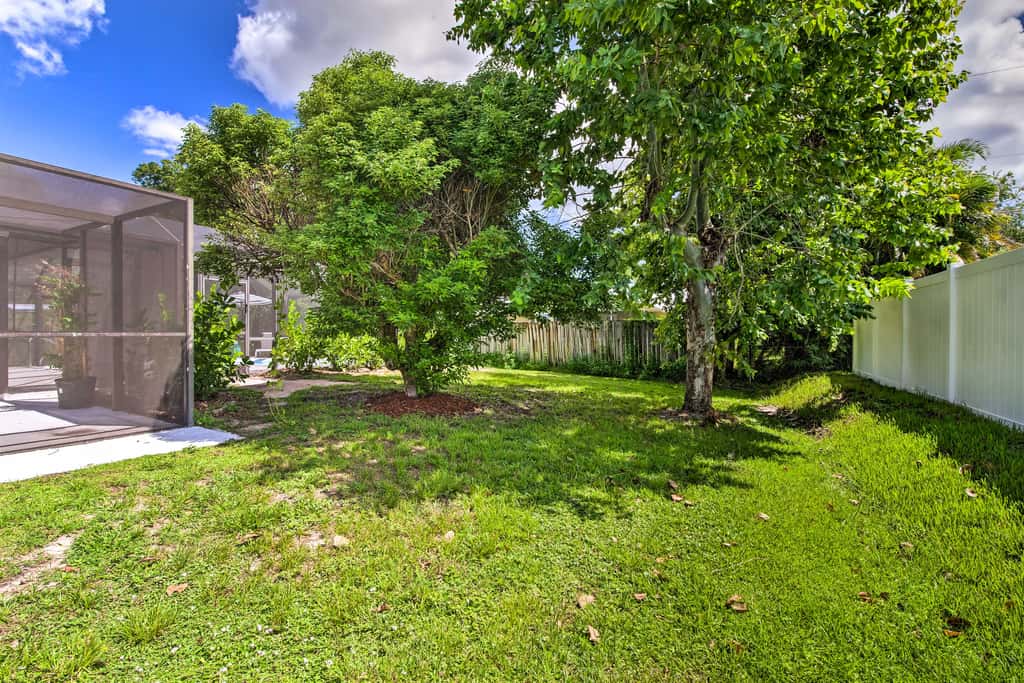 Bright Sebastian Home w/ Pool ~ 7 Mi to Beach!
