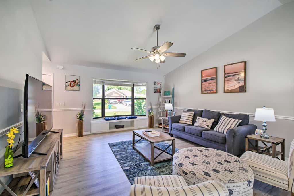 Bright Sebastian Home w/ Pool ~ 7 Mi to Beach!