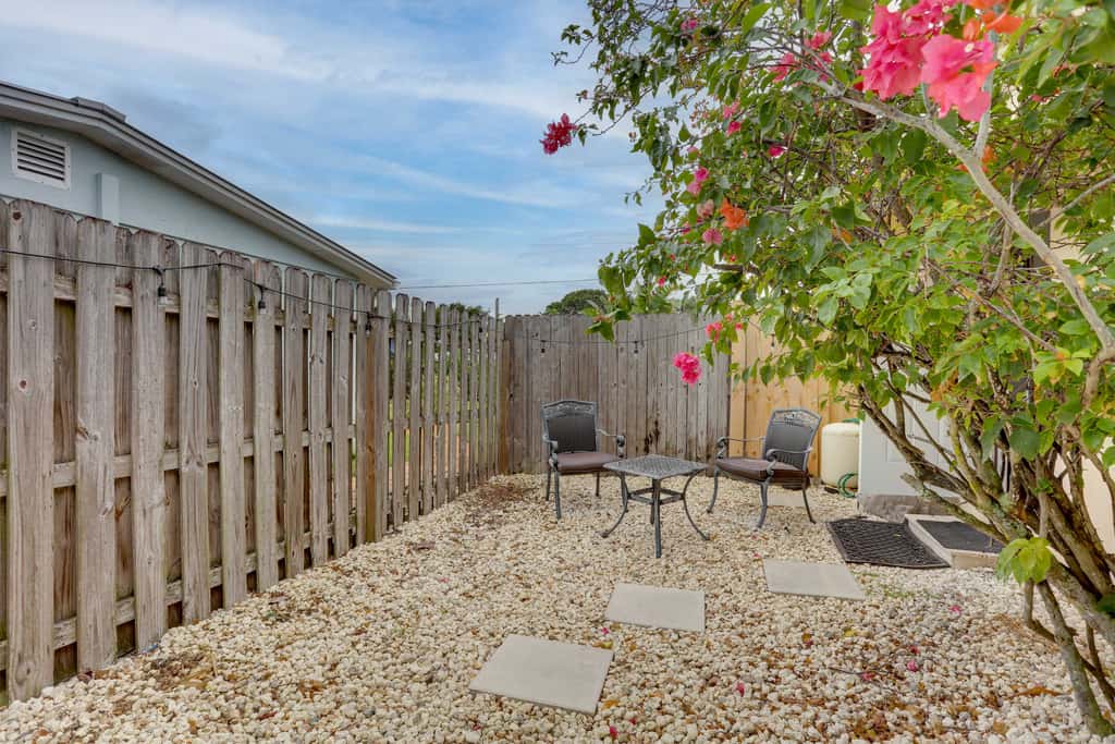 Pet-Friendly Stuart Studio < 3 Mi to Downtown!