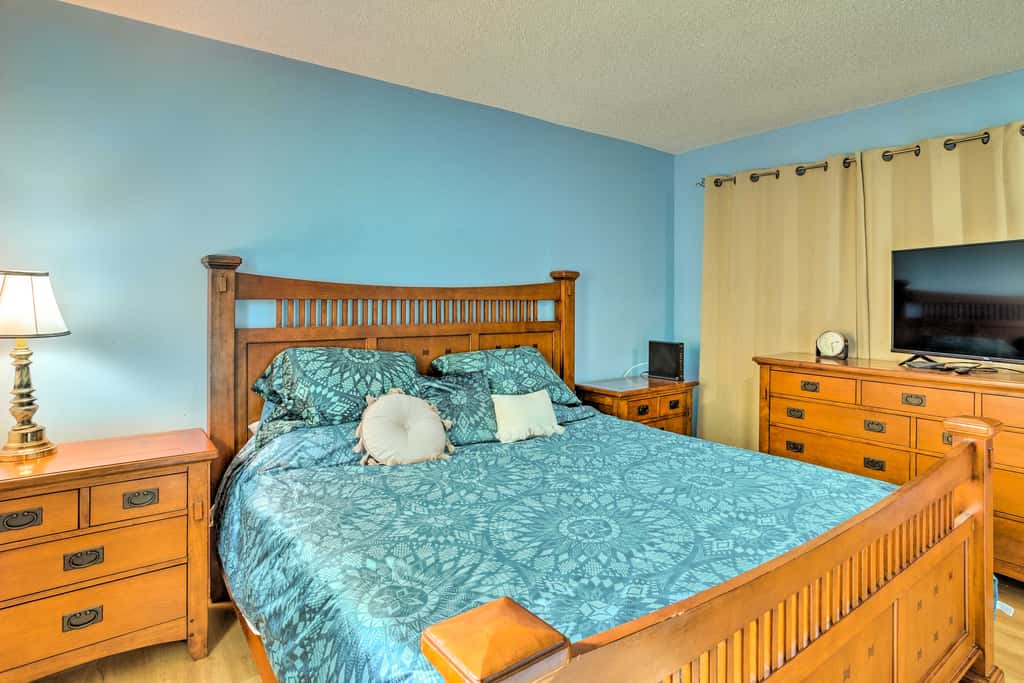 Port St Lucie Vacation Home w/ Lanai & Pool!